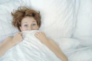 Как перестать стесняться парня в кровати