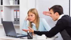 Что делать если на работе выживают коллеги
