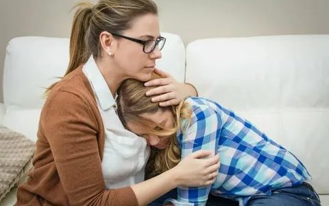 Депрессия у подростка девочки как помочь